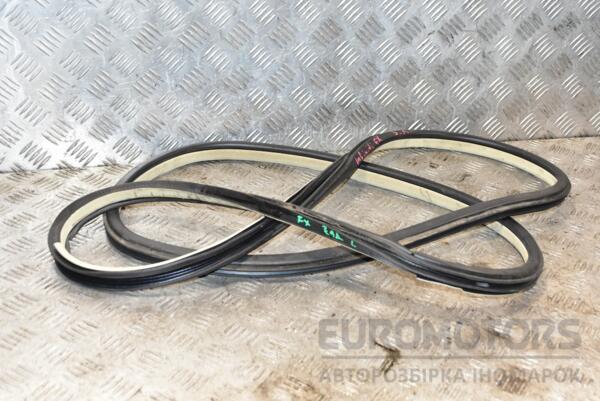Уплотнитель двери задний левый Infiniti FX 2008-2012 364168 euromotors.com.ua