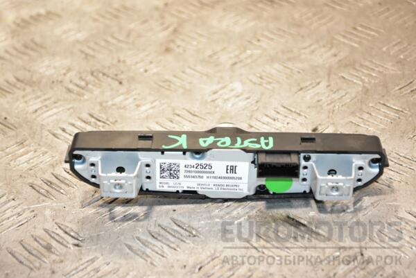 Панель управления магнитолой (дефект) Opel Astra (K) 2015 42342525 365661 - 2