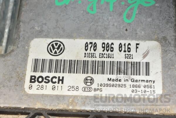 Блок керування двигуном VW Touareg 2.5tdi 2002-2010 070906016F 365672 - 2