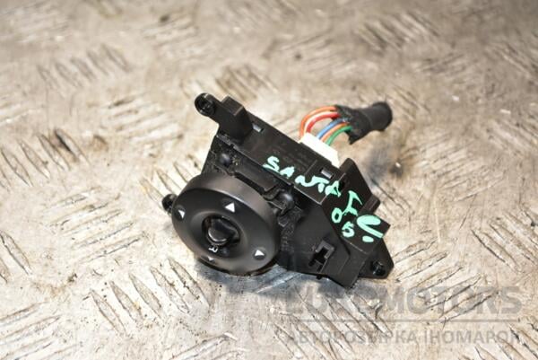 Кнопка регулировки зеркал Hyundai Santa FE 2006-2012 366300 euromotors.com.ua