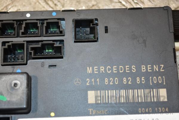 Блок управления двери передней правой Mercedes E-class (W211) 2002-2009 A2118208285 367047 - 2