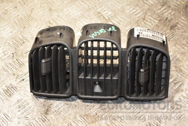 Дефлектор повітряний центральний Chrysler Voyager 2000-2008 P12221076A 367718 euromotors.com.ua