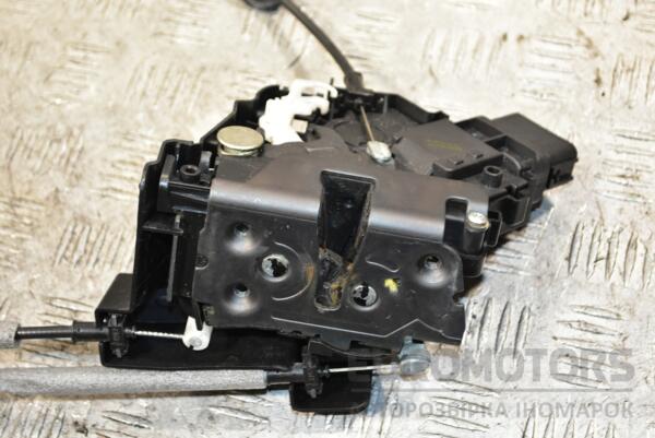 Замок двери передний левый электр 6 пинов Volvo V50 2004-2012 30799308 368082 - 2