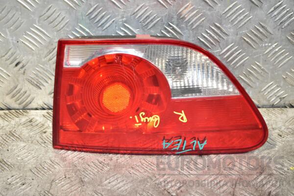 Фонарь правый внутреный Seat Altea 2004-2015 5P8945094D 368159 euromotors.com.ua