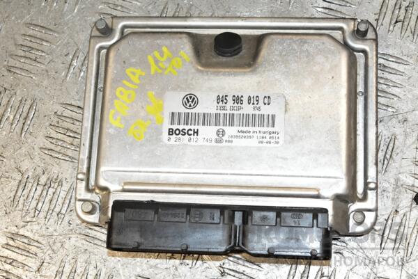 Блок управления двигателем Skoda Fabia 1.4tdi 2007-2014 045906019CD 369451 euromotors.com.ua