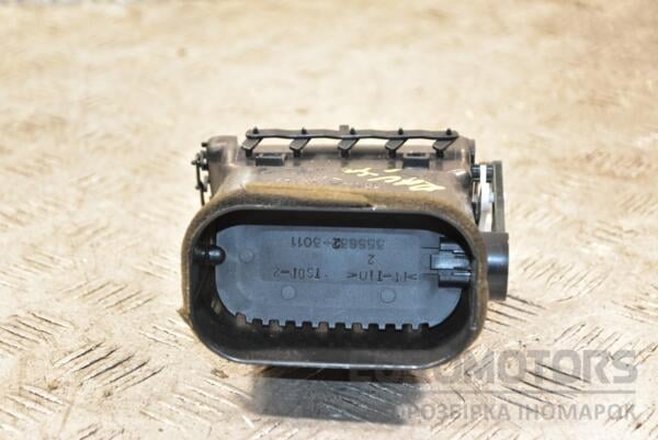 Дефлектор повітряний центральний правий Toyota Rav 4 2006-2013 369491 - 2