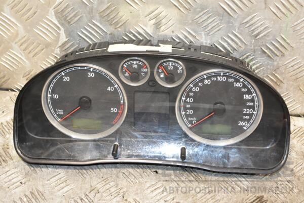 Панель приборов 00- VW Passat 1.9tdi (B5) 1996-2005 3B0920827A 369584 euromotors.com.ua