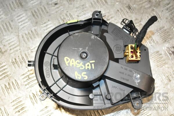 Моторчик печки (дефект) VW Passat (B5) 1996-2005 8D18220021 369644 euromotors.com.ua