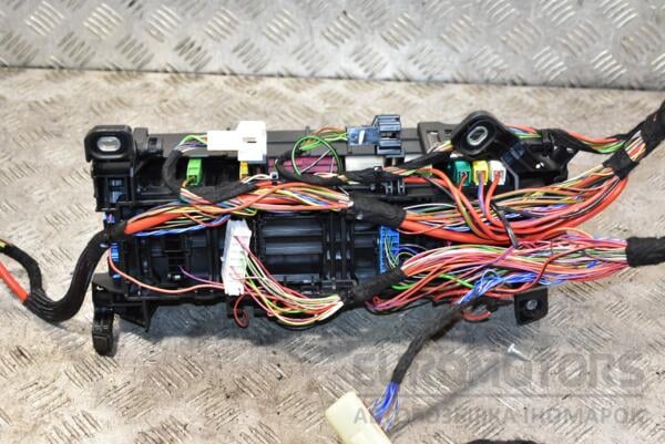 Блок предохранителей Mercedes A-class (W176) 2012-2018 A2465402714 370777 - 2