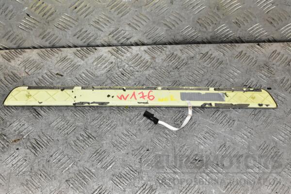 Накладка порога передня права Mercedes A-class (W176) 2012-2018 A2466805400 370853 - 2