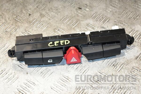 Блок кнопок аварийка Kia Ceed 2007-2012 937001H000 371050 euromotors.com.ua