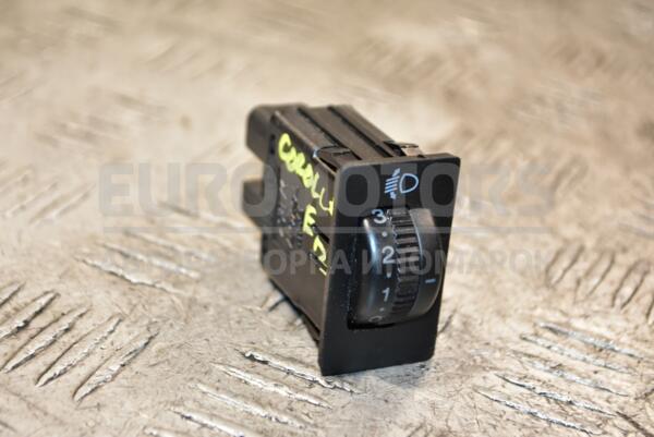 Кнопка корректора фар Toyota Corolla (E12) 2001-2006 8415202021 371150 euromotors.com.ua