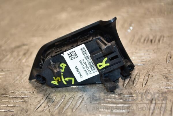 Кнопки руля правые Opel Astra (J) 2009-2015 13268686 371155 - 2