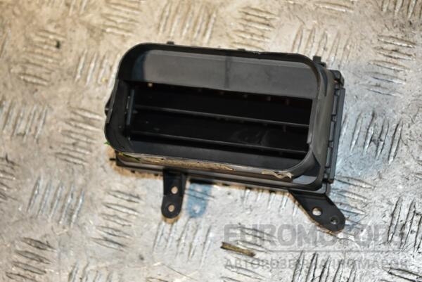 Дефлектор воздушный центральный правый Chrysler Voyager 2008-2016 05028821AA 371246 - 2