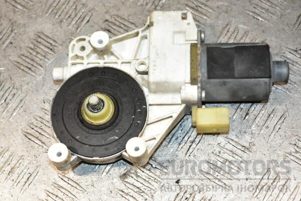 Моторчик стеклоподъемника передний левый VW Crafter 2006-2016 A0068205442 371886 - 2