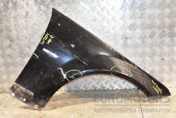 Крыло переднее правое (дефект) Mercedes C-class (W204) 2007-2015 372533 euromotors.com.ua