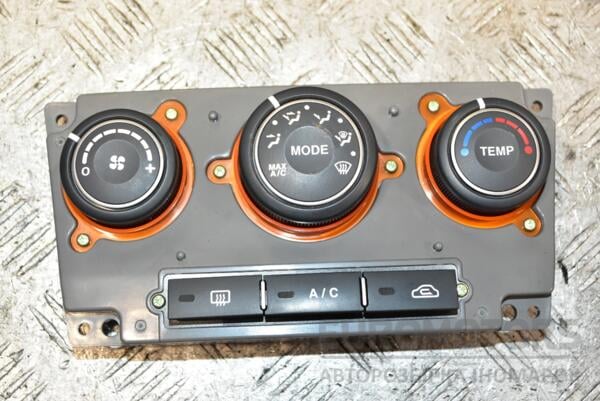 Блок керування пічкою з кондиціонером (дефект) Kia Carens 2006-2012 972501DXXX 375576 euromotors.com.ua