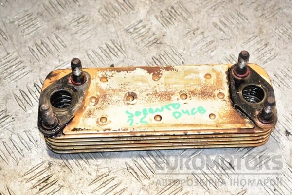 Теплообменник (Радиатор масляный) Kia Sorento 2.5crdi 2002-2009 375629 euromotors.com.ua