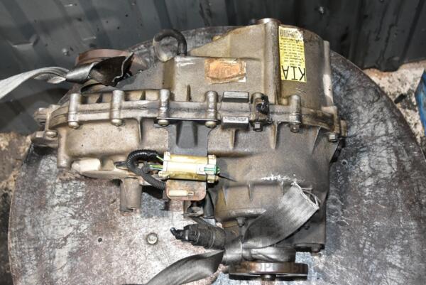 Роздавальна коробка МКПП Kia Sorento 2.5crdi 2002-2009 473003C200 375695 euromotors.com.ua