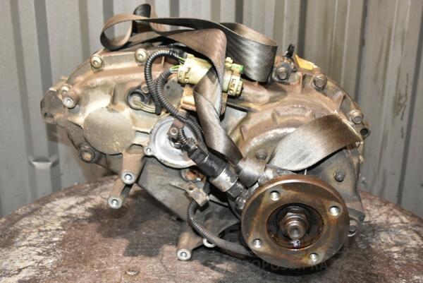 Роздавальна коробка МКПП Kia Sorento 2.5crdi 2002-2009 473003C200 375695 - 2