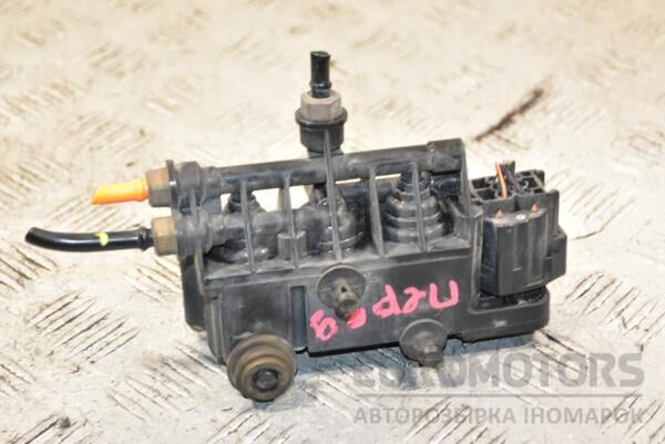 Блок клапанів пневмопідвіски Land Rover Range Rover Sport 2005-2012 RVH000095 375889 - 2