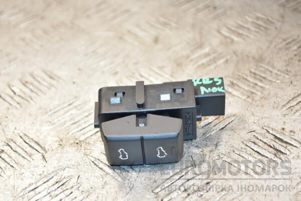 Кнопка люка Land Rover Range Rover Sport 2005-2012 5H2215B691AA 376219 euromotors.com.ua