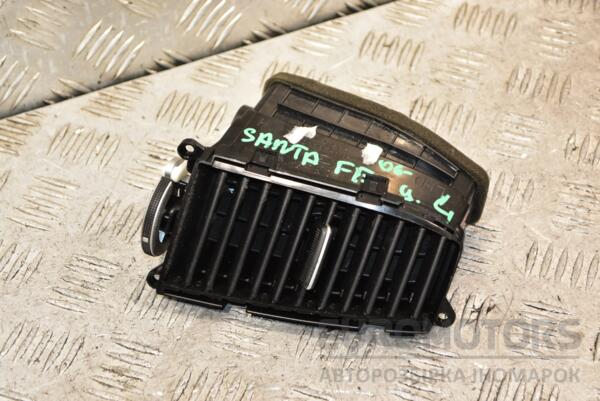 Дефлектор воздушный центральный левый Hyundai Santa FE 2006-2012 974102B000 377602 euromotors.com.ua