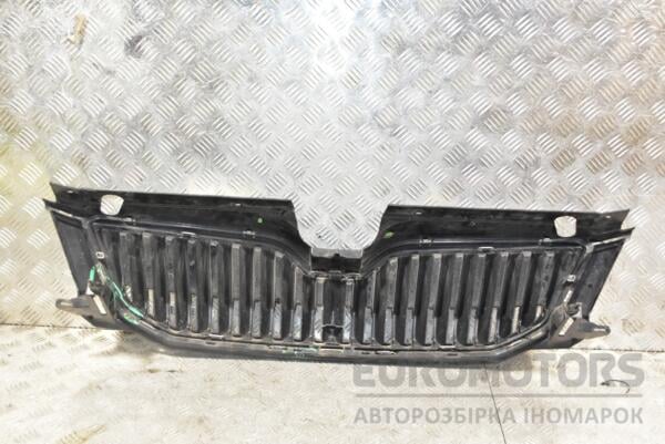 Решітка радіатора 16- (дефект) Skoda Octavia (A7) 2013-2020 5E0853653 377785 - 2