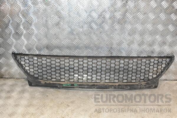 Решетка переднего бампера центральная 09- Renault Logan 2005-2014 8200752803 378269 euromotors.com.ua