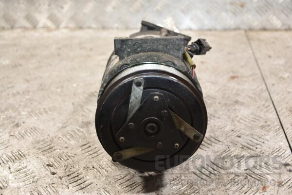 Компрессор кондиционера Renault Trafic 2.0dCi 2001-2014 8200454172 379052 euromotors.com.ua