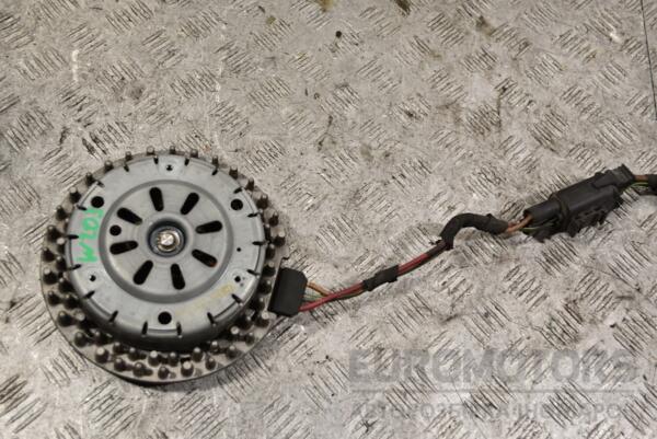 Моторчик вентилятора основного радиатора Mercedes C-class (W203) 2000-2007 A2035400688 379523 euromotors.com.ua