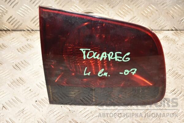 Фонарь левый внутренний -07 (дефект) VW Touareg 2002-2010 7L6945093H 379720 euromotors.com.ua