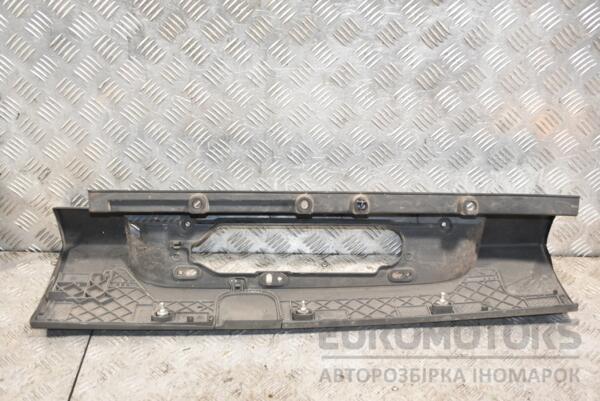 Пластик под фонарь левый 06- (ляда) Renault Trafic 2001-2014 265A60118R 379839 - 2