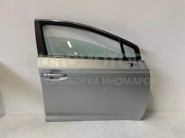 Передняя правая дверь Toyota Avensis 2.2td (III) 2009 it-11271 Дизель euromotors.com.ua