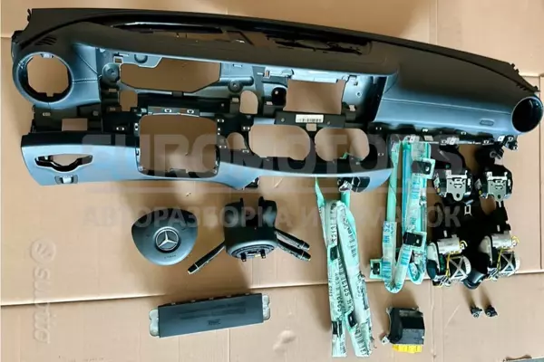 Повний комплект подушок безпеки + центральна панель приладів Mercedes E-class 2.0 cdi (W213) 2016 it-10075 Дизель - 2