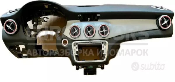 Центральная панель приборов Mercedes GLA-Class 1.6T 16V (X156) 2013 it-10114 Бензин - 2