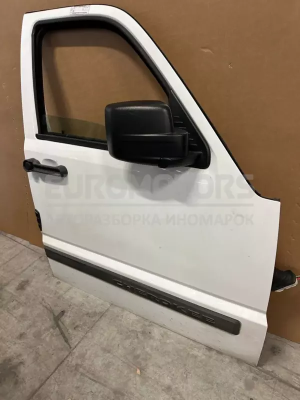 Передні праві двері Jeep Cherokee 2.8crd 2007-2012 it-10336 Дизель - 2