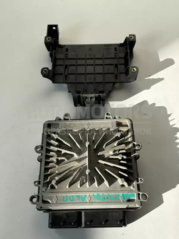 Блок управления двигателем Volvo V60 2.4tdi 2010-2018 31336983 it-10377 Дизель - 3