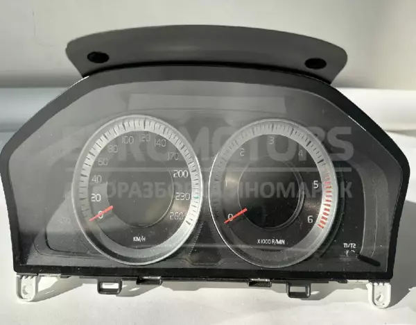 Панель приборов Volvo V60 2.4tdi 2010-2018 31343325AA it-10380 Дизель euromotors.com.ua