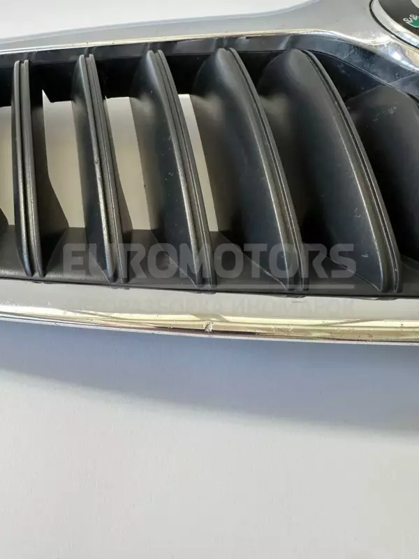 Решітка радіатора передня 09- Skoda Octavia 2.0tdi (A5) 2004-2013 1Z0853651C it-10397 Дизель - 2