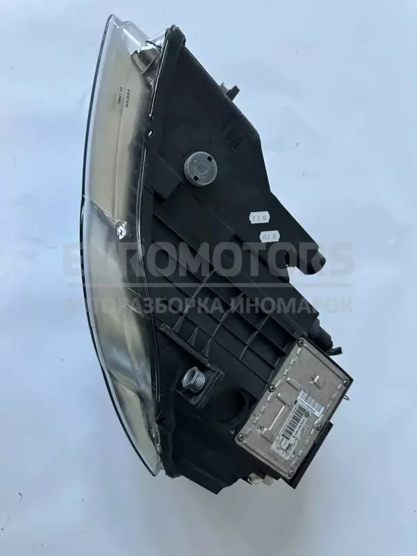 Права ксенонова фара VW Passat 2.0tdi (B6) 2005-2010 3D0907391B it-10398 Дизель - 2