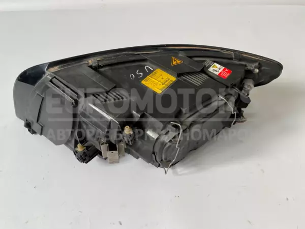 Права ксенонова фара Volvo V50 1.6 D 2004-2012 30698890 it-10635 Дизель - 3