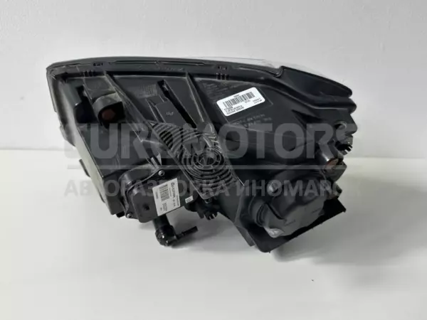 Правая биксеноновая светодиодная фара Jeep Grand Cherokee 3.0crd 2010 T77628B it-11123 Дизель - 3