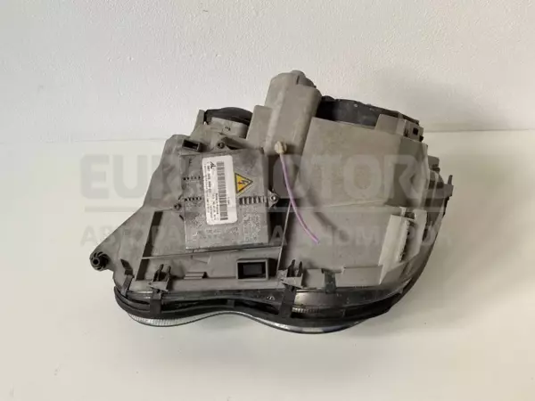 Правая ксеноновая фара Mercedes C-class 2.2cdi (W203) 2000-2007 A2038203861 it-10962 Дизель - 11