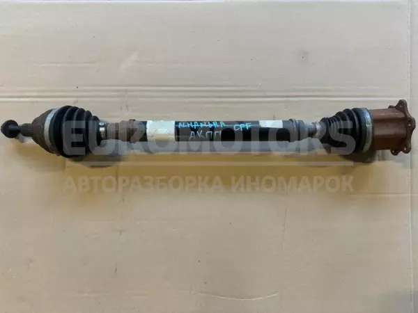 Правая передняя полуось (Привод) Seat Alhambra 2.0tdi 2010 7N0407764R it-11041 Дизель euromotors.com.ua