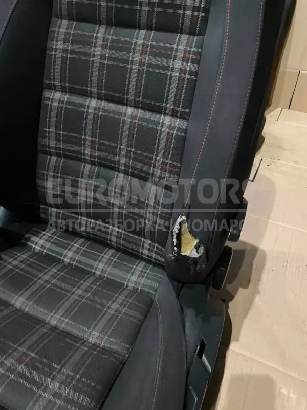 Салон весь комплект VW Golf 2.0 16V TSI (VI) 2008-2013 it-11109 Бензин - 13