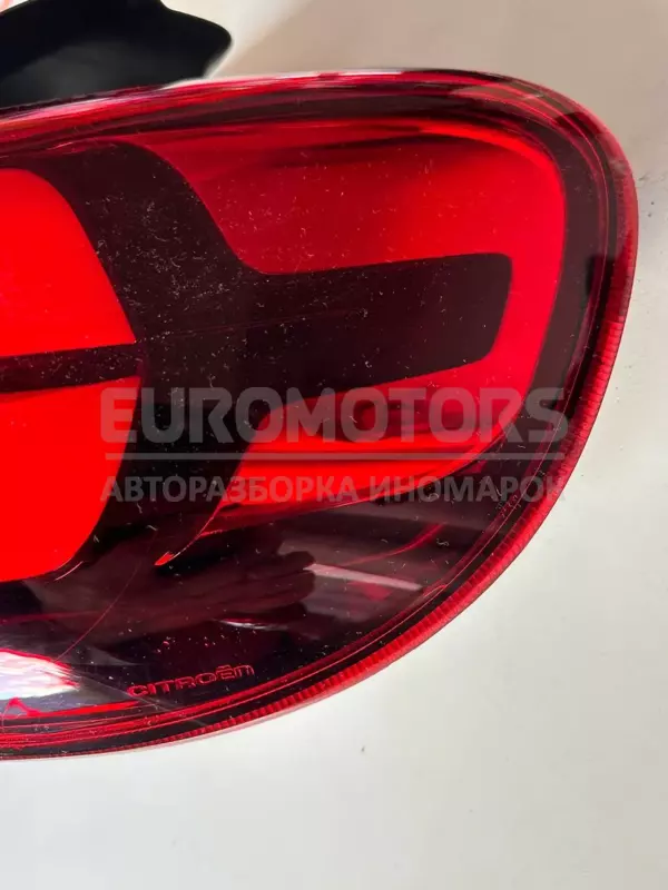Правий задній ліхтар Citroen C5 Aircross 1.5hdi (euro-6) 2017 9817269 580 it-10219 Дизель - 2