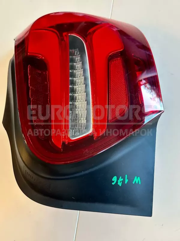 Правий задній ліхтар Mercedes A-class 1.5cdi (W176) 2012-2018 A1769065100 it-10453 Дизель - 2