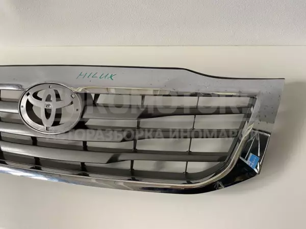 Верхні грати радіатора Toyota Hilux 2.5td D-4D 2004-2015 53111-0K480 it-10760 Дизель - 2