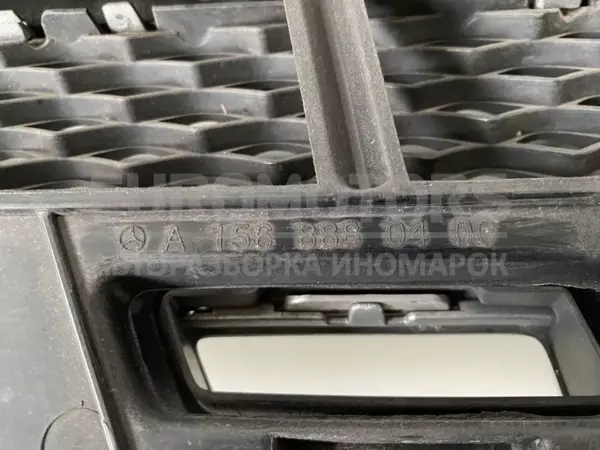 Верхняя решетка радиатора Mercedes GLA-Class 1.6T 16V (X156) 2013 a1568880400 it-10765 Бензин - 5